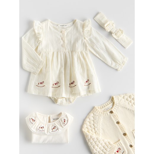 Reserved - Body z falbaną - złamana biel ze sklepu Reserved w kategorii Komplety niemowlęce - zdjęcie 187368781