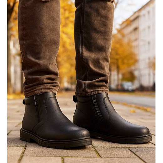 Czarne ocieplane botki męskie z suwakiem /D7-3 18454 T581/ ze sklepu Pantofelek24.pl w kategorii Buty trekkingowe męskie - zdjęcie 187372150