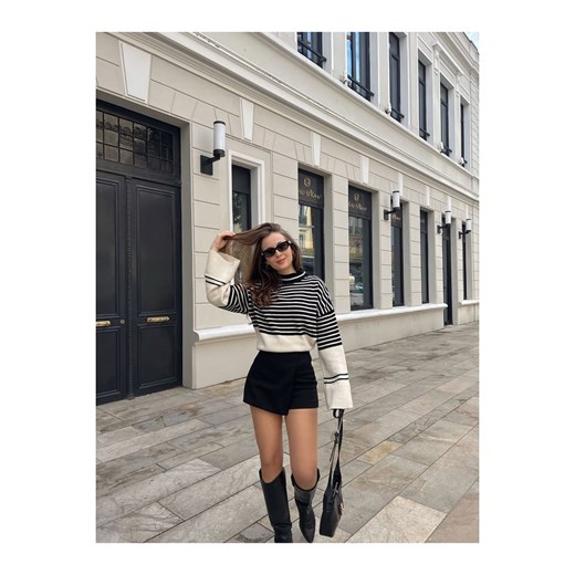 Happiness Istanbul Sweter w kolorze kremowo-czarnym Happiness Istanbul onesize okazyjna cena Limango Polska