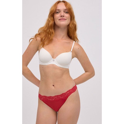 Czerwone stringi damskie z koronką CHRISTMAS 19491, Kolor czerwony, Rozmiar L, YSABEL MORA ze sklepu Intymna w kategorii Majtki damskie - zdjęcie 187378031