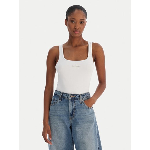 Calvin Klein Jeans Top Monologo Scoop Nk Rib LV047A804G Biały Slim Fit ze sklepu MODIVO w kategorii Bluzki damskie - zdjęcie 187379382