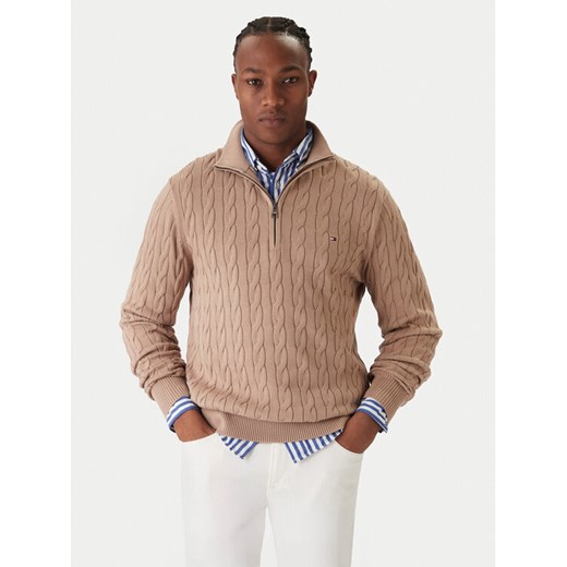 Tommy Hilfiger Sweter Classic MW0MW36532 Beżowy Regular Fit ze sklepu MODIVO w kategorii Swetry męskie - zdjęcie 187379411