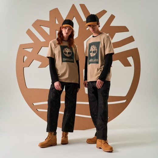 TIMBERLAND T-SHIRT GRAPHIC LOGO SHORT SLEEVE TEE ze sklepu Timberland w kategorii T-shirty męskie - zdjęcie 187380350