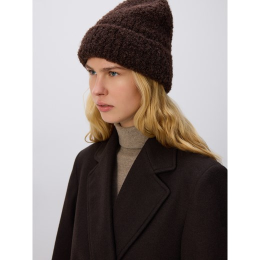 Reserved - Czapka beanie - ciemnobrązowy ze sklepu Reserved w kategorii Czapki zimowe damskie - zdjęcie 187380790