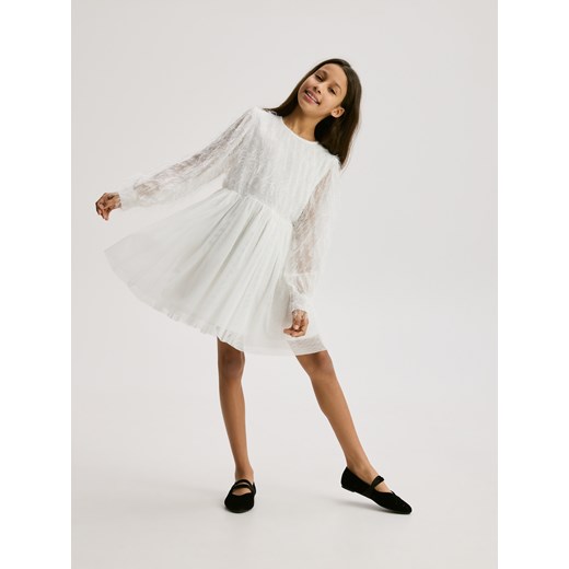 Reserved - Sukienka z piórami - złamana biel ze sklepu Reserved w kategorii Sukienki dziewczęce - zdjęcie 187380863