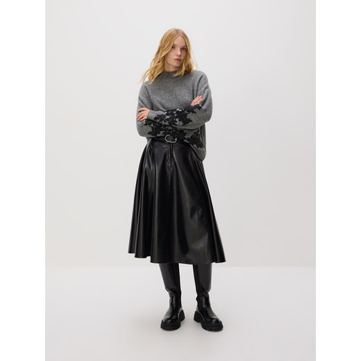 Reserved - Sweter z ozdobną aplikacją - szary ze sklepu Reserved w kategorii Swetry damskie - zdjęcie 187381213