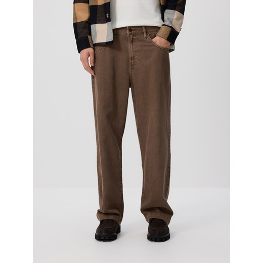 Reserved - Jeansy loose z efektem sprania - brązowy ze sklepu Reserved w kategorii Jeansy męskie - zdjęcie 187381514