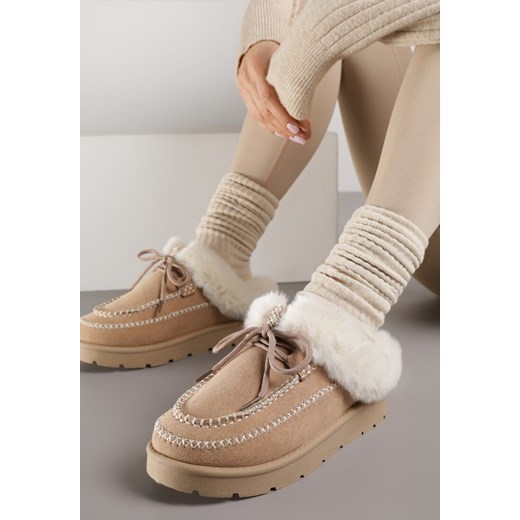 Ciemnobeżowe Śniegowce z Niską Cholewką Futerkiem i Ozdobnymi Przeszyciami Isaweda ze sklepu renee.pl w kategorii Śniegowce damskie - zdjęcie 187382914