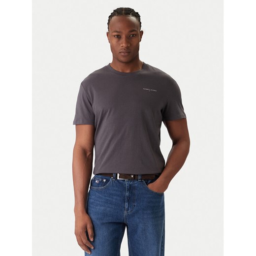 Tommy Jeans T-Shirt Linear Chest DM0DM21780 Szary Slim Fit ze sklepu MODIVO w kategorii T-shirty męskie - zdjęcie 187391211