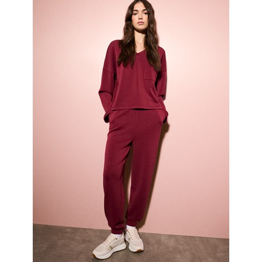 Mohito - Spodnie dresowe z dodatkiem modalu - czerwony ze sklepu Mohito w kategorii Spodnie damskie - zdjęcie 187394553