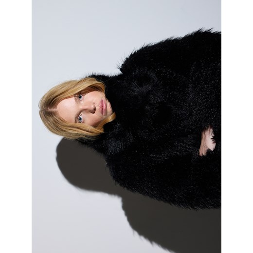 Reserved - Szalik ze sztucznego futra - czarny ze sklepu Reserved w kategorii Szaliki i chusty damskie - zdjęcie 187395531