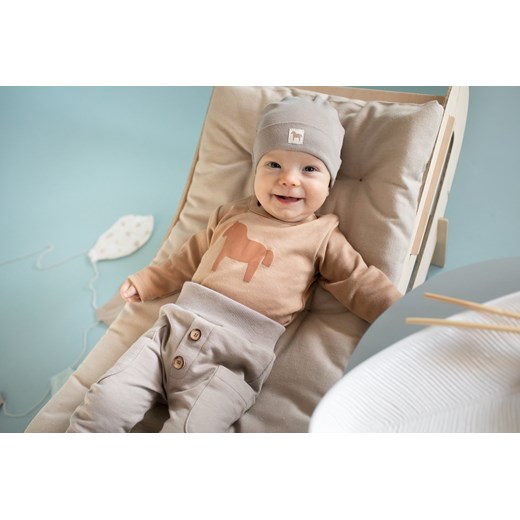 Czapka niemowlęca beżowa pinokio Wooden Pony wyprawka dla noworodka ze sklepu lenaodniemowlakadoszkolniaka.pl w kategorii Czapki dziecięce - zdjęcie 187404763