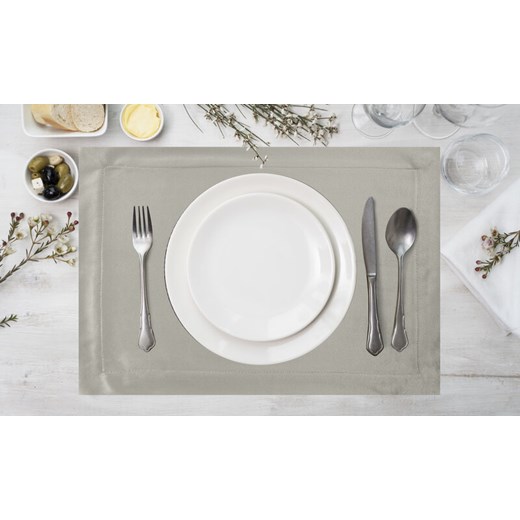 OBRUS MELINDA 30 X 40 CM SREBRNY ze sklepu lenaodniemowlakadoszkolniaka.pl w kategorii Obrusy i bieżniki - zdjęcie 187435991