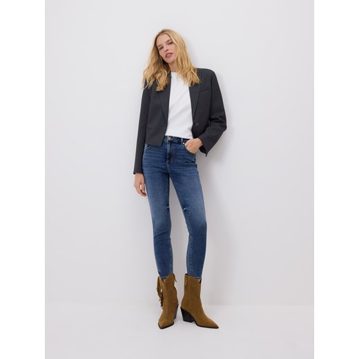 Reserved - Jeansy slim fit mid rise - niebieski ze sklepu Reserved w kategorii Jeansy damskie - zdjęcie 187472761