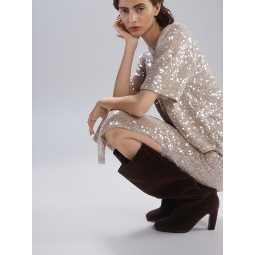 Reserved - Kozaki z imitacji zamszu - ciemnobrązowy ze sklepu Reserved w kategorii Kozaki damskie - zdjęcie 187472823