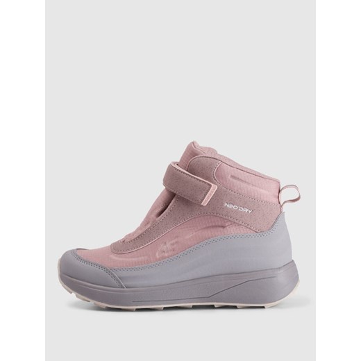 Dziewczęce buty zimowe śniegowce 4F 4FJRAW25FSBSF037 - różowe ze sklepu Sportstylestory.com w kategorii Buty zimowe dziecięce - zdjęcie 187475393