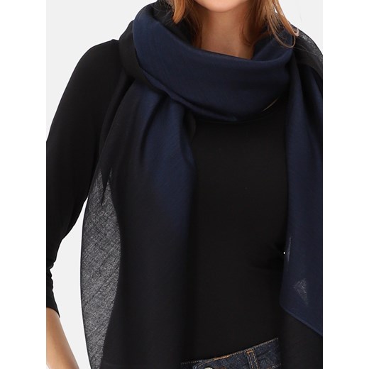 Czarny szal jedwabno-bawełniany ombre Potis & Verso ze sklepu Eye For Fashion w kategorii Szaliki i chusty damskie - zdjęcie 187483963