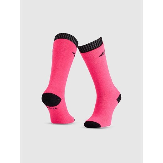 Dziewczęce skarpetki narciarskie 4F 4FJWAW25UFSOF227 - różowe ze sklepu Sportstylestory.com w kategorii Skarpetki dziecięce - zdjęcie 187490153