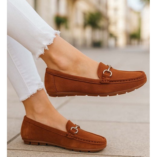 Zamszowe karmelowe baleriny lordsy z ozdobą /H2 18474 W9-84/ ze sklepu Pantofelek24.pl w kategorii Lordsy damskie - zdjęcie 187494702
