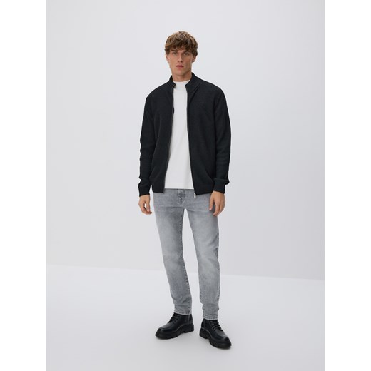 Reserved - Jeansy slim z efektem sprania - jasnoszary ze sklepu Reserved w kategorii Jeansy męskie - zdjęcie 187496761