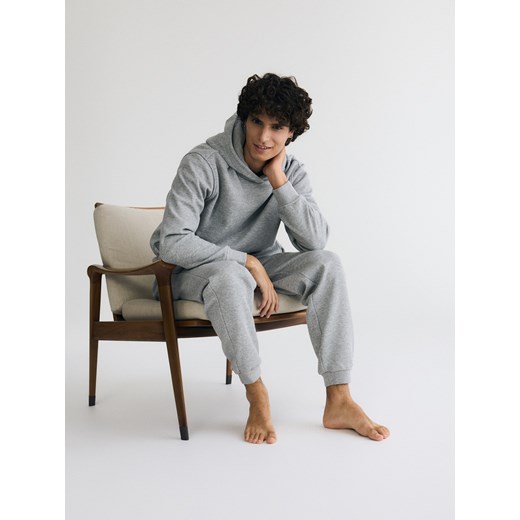 Reserved - Spodnie dresowe regular fit - jasnoszary ze sklepu Reserved w kategorii Spodnie męskie - zdjęcie 187497192