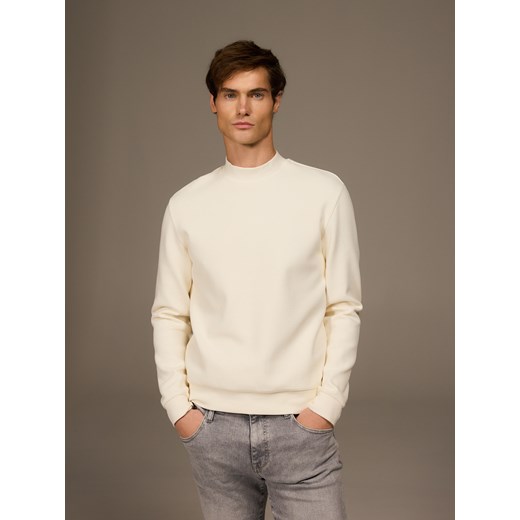 Reserved - Bluza ze stójką - złamana biel ze sklepu Reserved w kategorii Bluzy męskie - zdjęcie 187497353