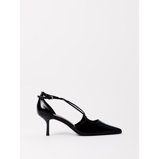 Mohito - Czółenka - czarny ze sklepu Mohito w kategorii Czółenka - zdjęcie 187498321