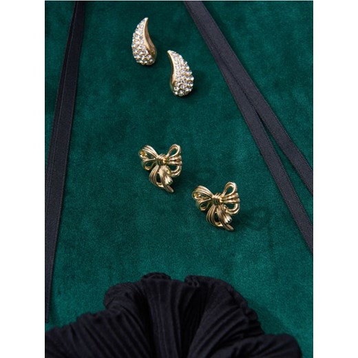 Sinsay - Kolczyki w kształcie kokardek - złoty ze sklepu Sinsay w kategorii Kolczyki - zdjęcie 187500464