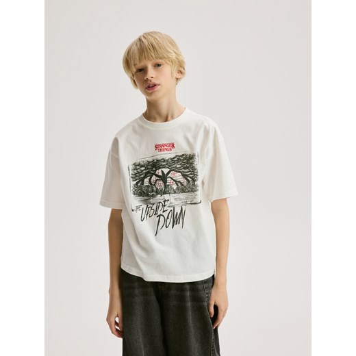 Reserved - T-shirt Stranger Things - złamana biel ze sklepu Reserved w kategorii T-shirty chłopięce - zdjęcie 187507390