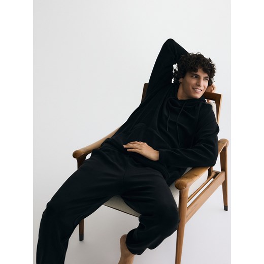 Reserved - Polarowa bluza z kapturem - czarny ze sklepu Reserved w kategorii Bluzy męskie - zdjęcie 187511593