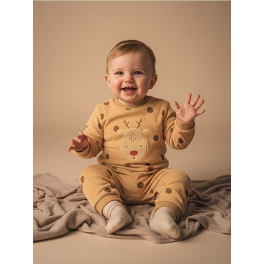 Sinsay - Ocieplane welurowe śpiochy z motywem świątecznym - kremowy ze sklepu Sinsay w kategorii Piżamy dziecięce - zdjęcie 187513450