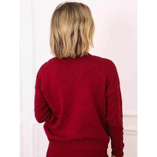 SWETER Z WYTŁACZANYMI KROPKAMI- BORDOWY Olika uniwersalny olika.com.pl