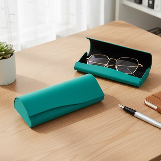 Etui na okulary korekcyjne zamykane na magnes STHC-93F zielone ze sklepu Stylion w kategorii Etui - zdjęcie 187517962