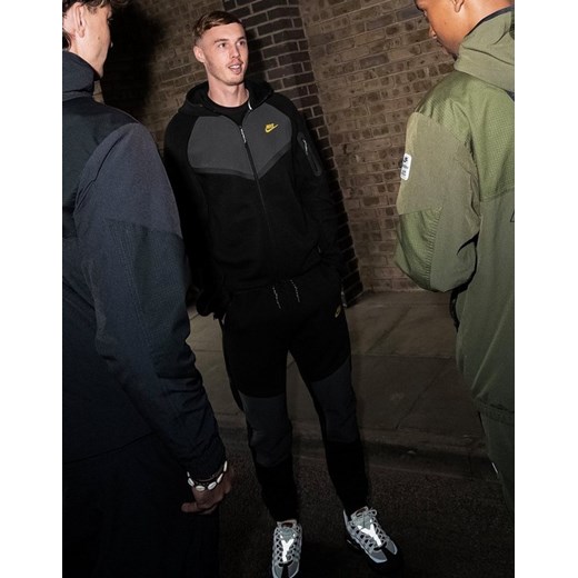 NIKE SPODNIE M NK TCH MIX JGGR ze sklepu JD Sports  w kategorii Spodnie męskie - zdjęcie 187518603