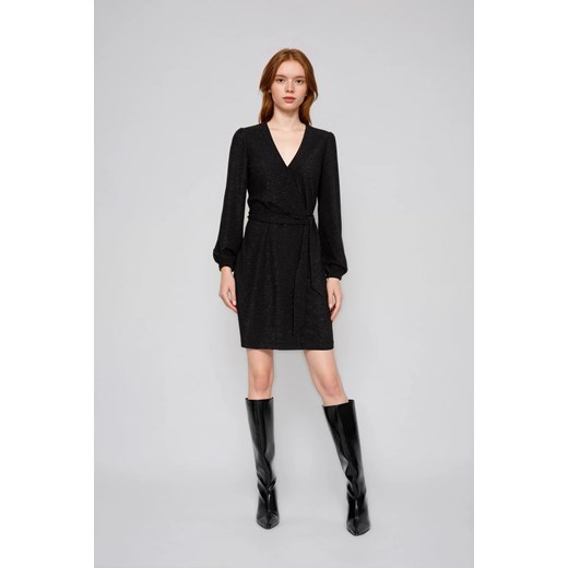 Sukienka z dekoltem czarna ze sklepu Moodo.pl w kategorii Sukienki - zdjęcie 187521844