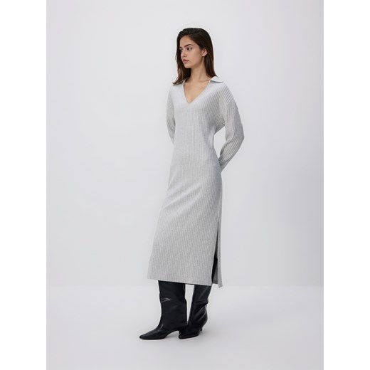 Reserved - Dzianinowa sukienka z wiskozą - jasnoszary ze sklepu Reserved w kategorii Sukienki - zdjęcie 187522472