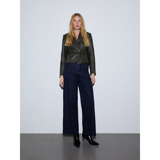 Reserved - Jeansy z paskiem - granatowy ze sklepu Reserved w kategorii Jeansy damskie - zdjęcie 187522731