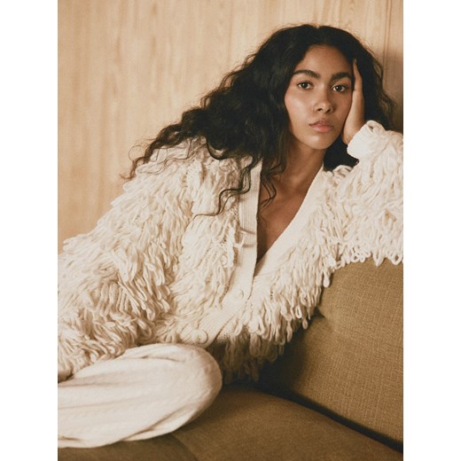 Reserved - Kardigan ze strukturalnym splotem - złamana biel ze sklepu Reserved w kategorii Swetry damskie - zdjęcie 187524241