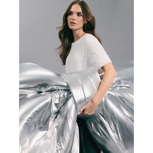 Mohito - Cekinowa bluzka - kremowy ze sklepu Mohito w kategorii Bluzki damskie - zdjęcie 187527113