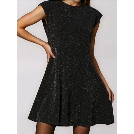 Sinsay - Sukienka mini z połyskiem - czarny Sinsay XS Sinsay