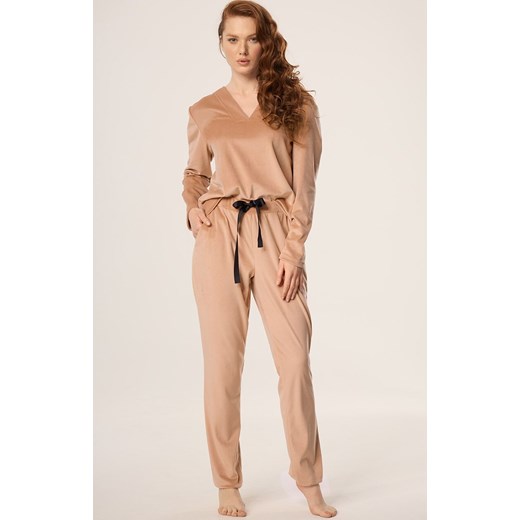 Mefemi welurowa piżama damska piaskowa Vanessa, Kolor piaskowy, Rozmiar S, Mefemi ze sklepu Primodo w kategorii Piżamy damskie - zdjęcie 187533420