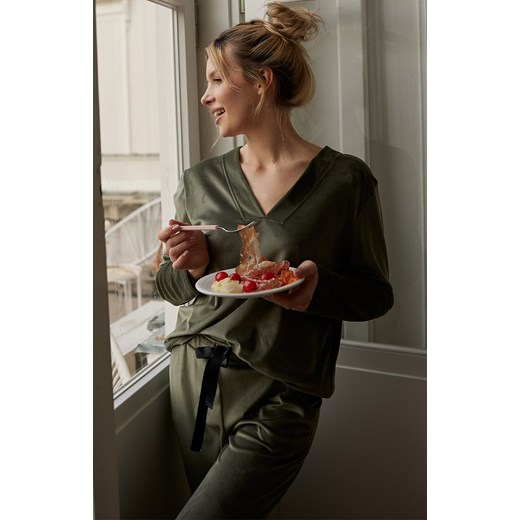 Mefemi welurowa piżama damska zielona Vanessa, Kolor zielony, Rozmiar S, Mefemi ze sklepu Intymna w kategorii Piżamy damskie - zdjęcie 187534011