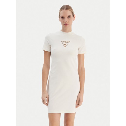 Guess Sukienka codzienna V4YK02 KCDH1 Écru Regular Fit ze sklepu MODIVO w kategorii Sukienki - zdjęcie 187535982