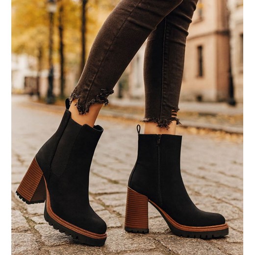Czarne zimowe botki na słupku /J6-2 H2 18512 G388/ ze sklepu Pantofelek24.pl w kategorii Botki - zdjęcie 187539132