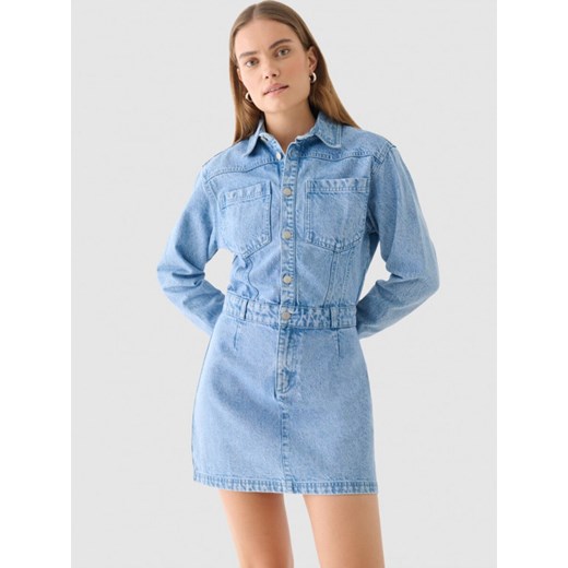 Sukienka jeansowa mini Outhorn OTHWAW24TDREF162 - niebieska ze sklepu Sportstylestory.com w kategorii Sukienki - zdjęcie 187539333