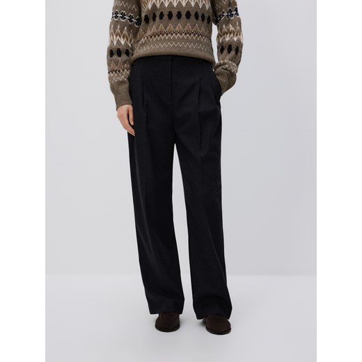 Reserved - Spodnie w kant z wełną - ciemnoszary ze sklepu Reserved w kategorii Spodnie damskie - zdjęcie 187540251