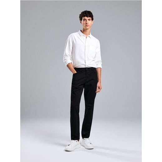 Sinsay - Spodnie jeansowe slim - czarny ze sklepu Sinsay w kategorii Spodnie męskie - zdjęcie 187540622