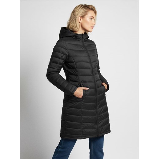 Sinsay - Pikowany płaszcz z kapturem - czarny ze sklepu Sinsay w kategorii Płaszcze damskie - zdjęcie 187540660