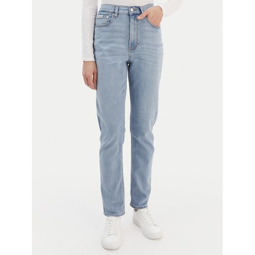 Calvin Klein Jeans Jeansy LV047E618G Niebieski Mom Fit ze sklepu MODIVO w kategorii Jeansy damskie - zdjęcie 187553794