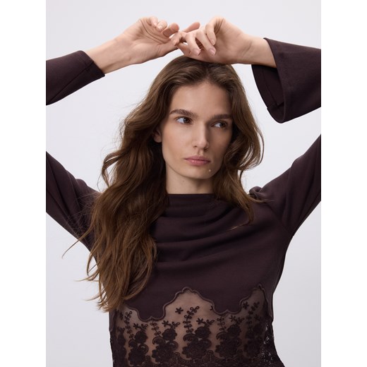 Reserved - Bluzka z koronką - ciemnobrązowy ze sklepu Reserved w kategorii Bluzki damskie - zdjęcie 187557682